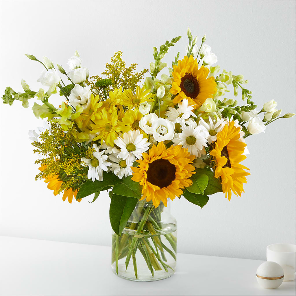 Hello Sunshine Bouquet – A Floral Gallery, Clayton MO