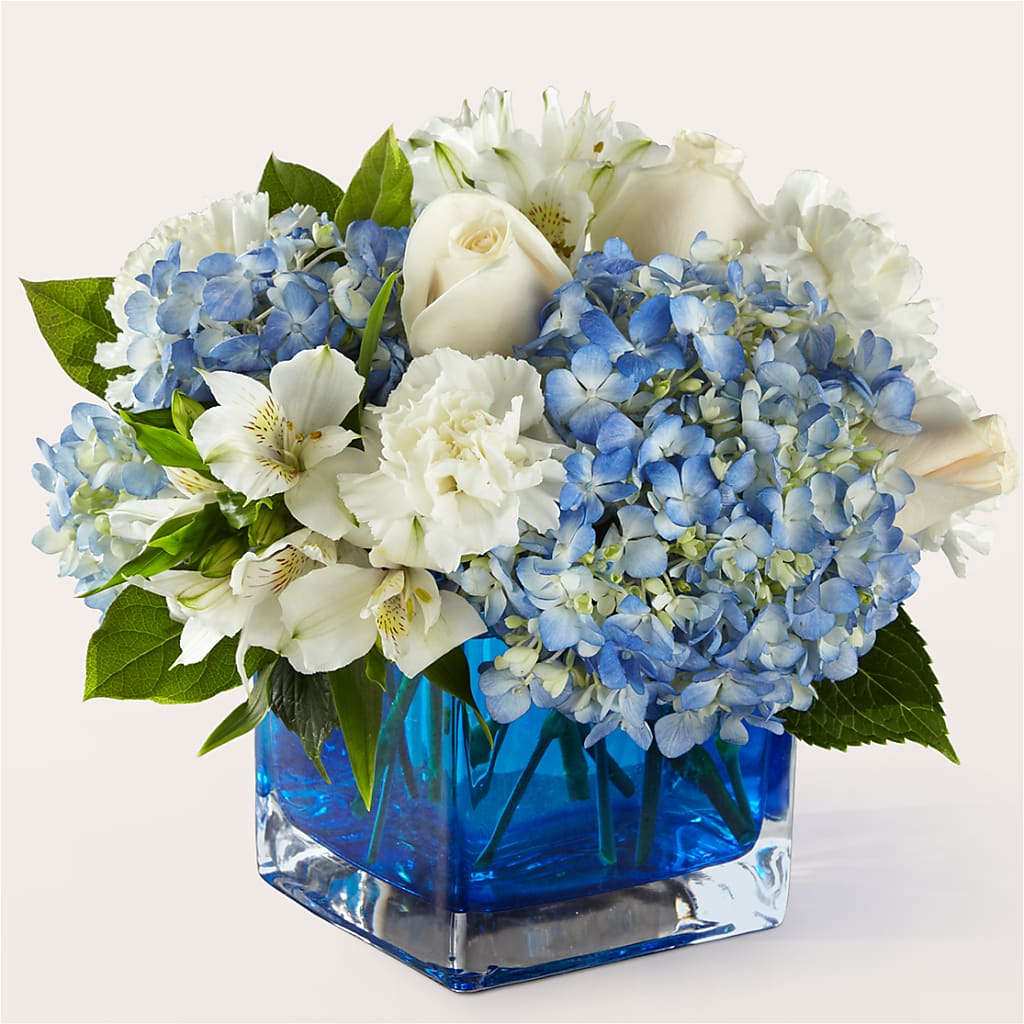 Soothing Waters Bouquet – A Floral Gallery, Clayton MO