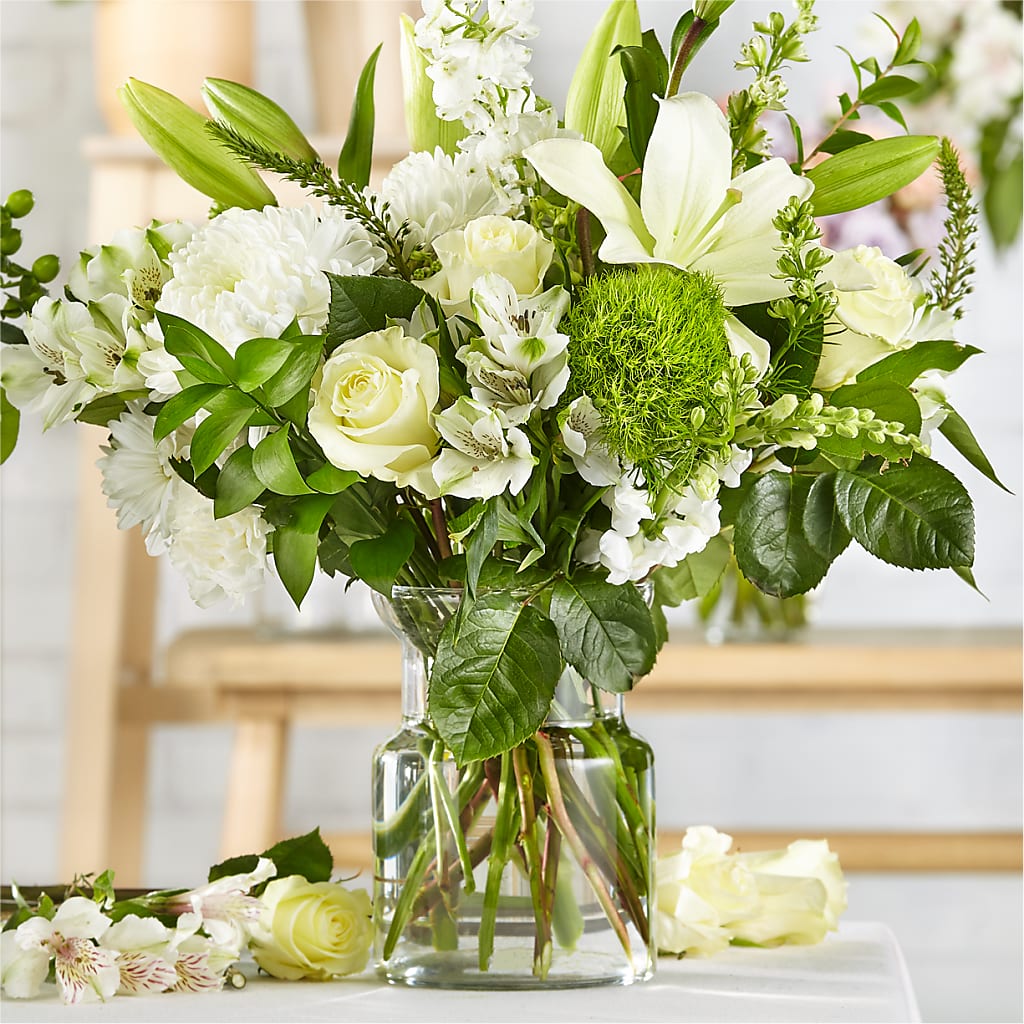 Classic Ivory – A Florist Original – A Floral Gallery, Clayton MO