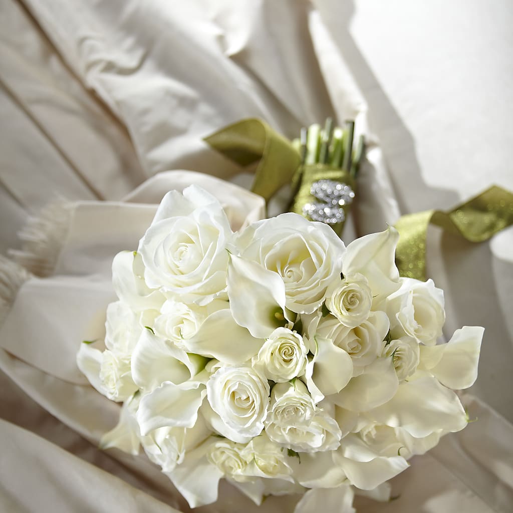Serene Highness Bouquet – A Floral Gallery, Clayton MO