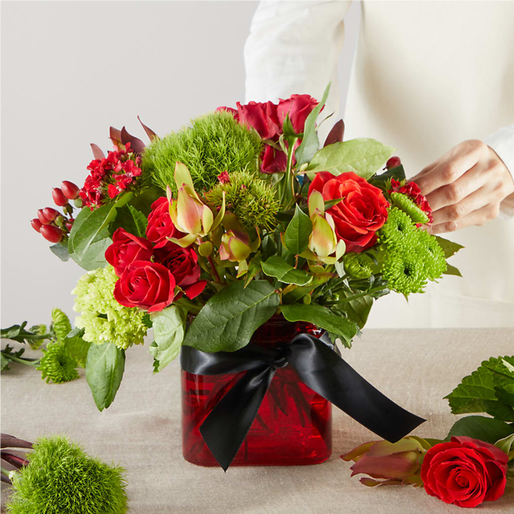 Heritage Kindle – A Florist Original –  A Floral Gallery, Clayton MO